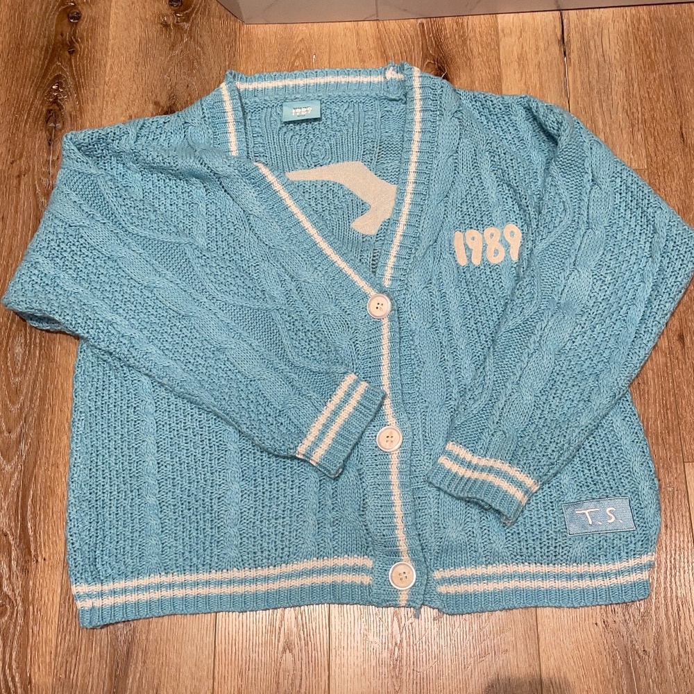Taylor Swift 1989 Cardigan